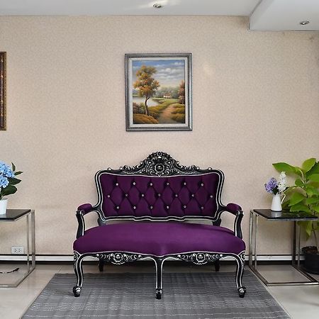 Take A Rest Hotel Бангкок Экстерьер фото